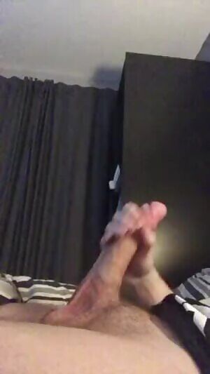 Curved and stroking yself in bed, any love for uncut? PMs okay