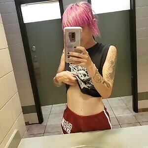 On vacation titties 🌞