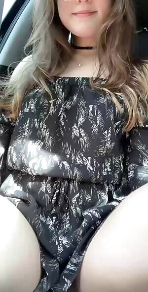 Showing tits and spreading lips part 1 from /Achelois17