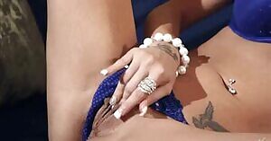 can u find tattoo on the girl?