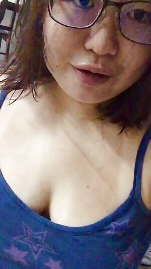 Tittyfuck and stick your Cock in for Underboob action