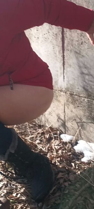Outdoor Showcase Cute MILF Pee Peeing