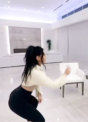 SSSniperWolf knows what really gets her views