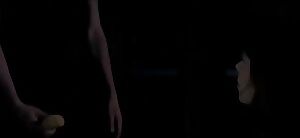 Mathilda May gives good bread in La Teta y la Luna