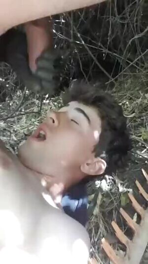 Country bro cums on his face