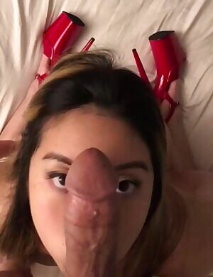 Stripper eye contact