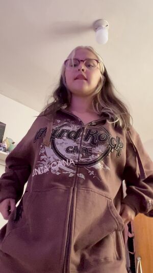 On/Off 19 Years Old Big Tits