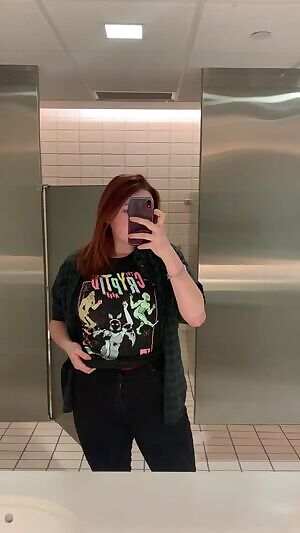 Let me be your office slut please.