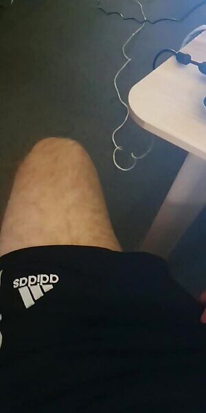 It tends to slip out of these shorts