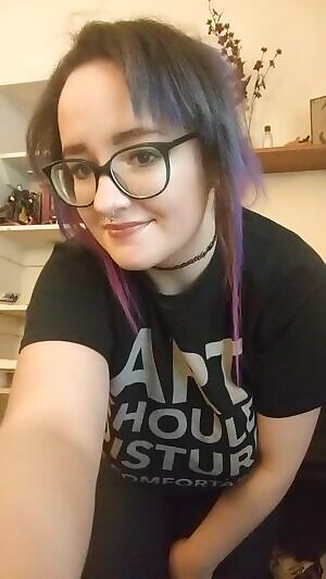 🌼Let this sassy little southern lady show you some hospitality. 🌼 2Cam+Kik4Later I'm open to almost all s