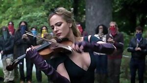 Nora Arnezeder plot slip in 'Mozart in the Jungle'