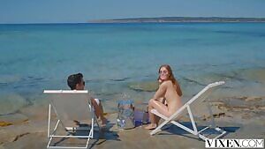 This looks like a dream threesome