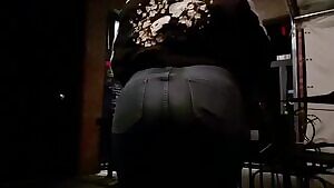 Killing time, waiting to close the bar ;)