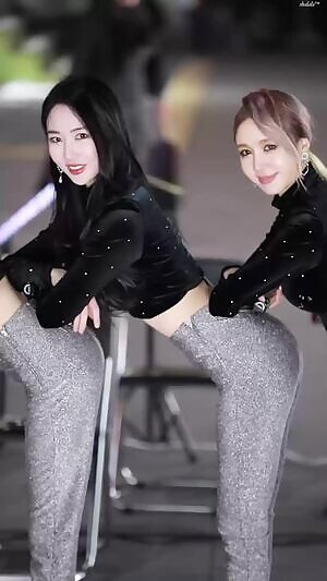 SEOLHWA - Sexy with AMAZING eye contact!