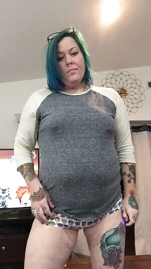 Tattooed Nerdy chick for friday afternoon shenanigans!