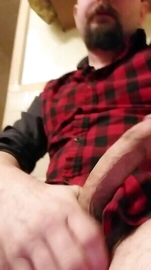 My cock wants someone to worship him.