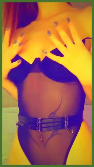 Asshole Babe Dildo Solo Thick