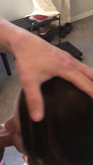 I absolutely LOVE gagging ;)