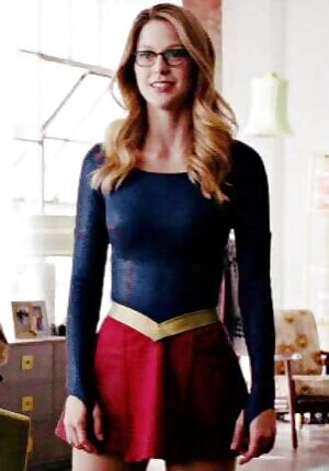 Kara Danvers or Supergirl ? I can't tell