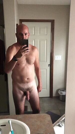 when you get good lighting and your first minute away for summer vacation, you post a nude video, right?