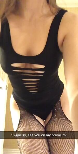 Goofy but super sexy😍