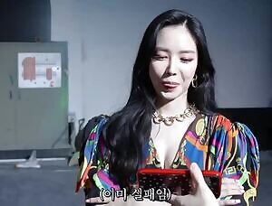 Apink Naeun & Namjoo - Cleavage