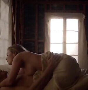 Madison McKinley in Flaked