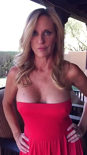 jodi west flashing her milf tits