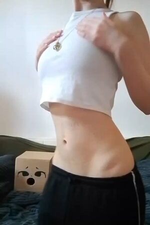 Fansly Sluts 18 Years Old Boobs