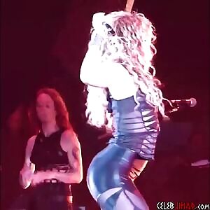 Shakira ass shake