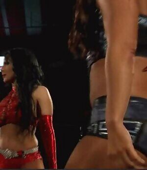 Tenille's fat ass needs a good spanking.