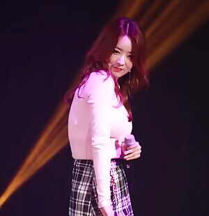 Apink - Bomi's Big Bouncy Boobs