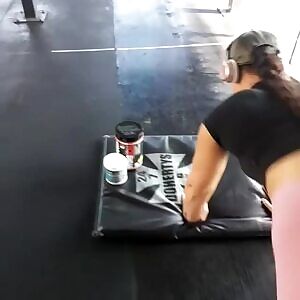 Choked my cock to her huge jiggling butt