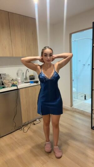 Bimbos Amateur Babe Blonde Curvy