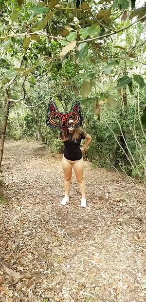 It's so un to strip on hikes! Wish there were more places to get naked where we lived 🦊