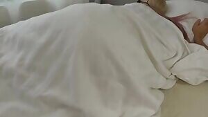 It may be morning, but it’s still a full moon!