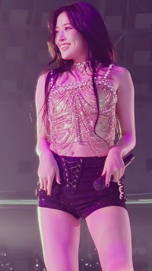 IVE - Yujin