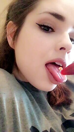 Minikelli - Popsicle tease