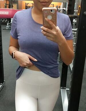 Mirrors on every wall at my gym... Wonder if anyone saw my reflection 😯