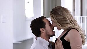 Aj Applegate - He Loves Me In Stockings And Heels