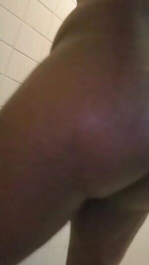 Will offering a video of me shaking my South Asian ass persuade you to send me dirty messages about your cock in my ass? 😉