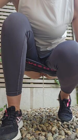 Wetting Outdoor Pee Peeing Piss