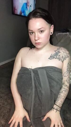 Guys aren’t the only ones that masturbate with lotion