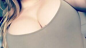 19 who would go see see the new Venom movie with me...upvote if you would!! id give u head if we sat in the back...sc: moaqua