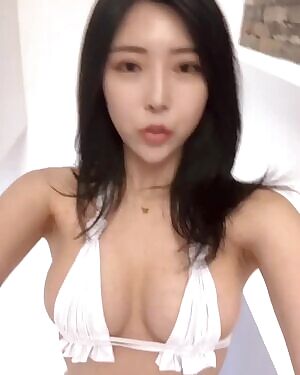 Choi Somi - Swimsuit - 181221 GIF