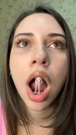 Giantess Women Tiny Vore