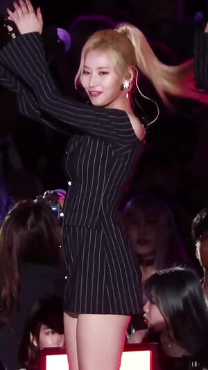 Twice - Sana, Mina, Nayeon, Tzuyu & Jeongyeon